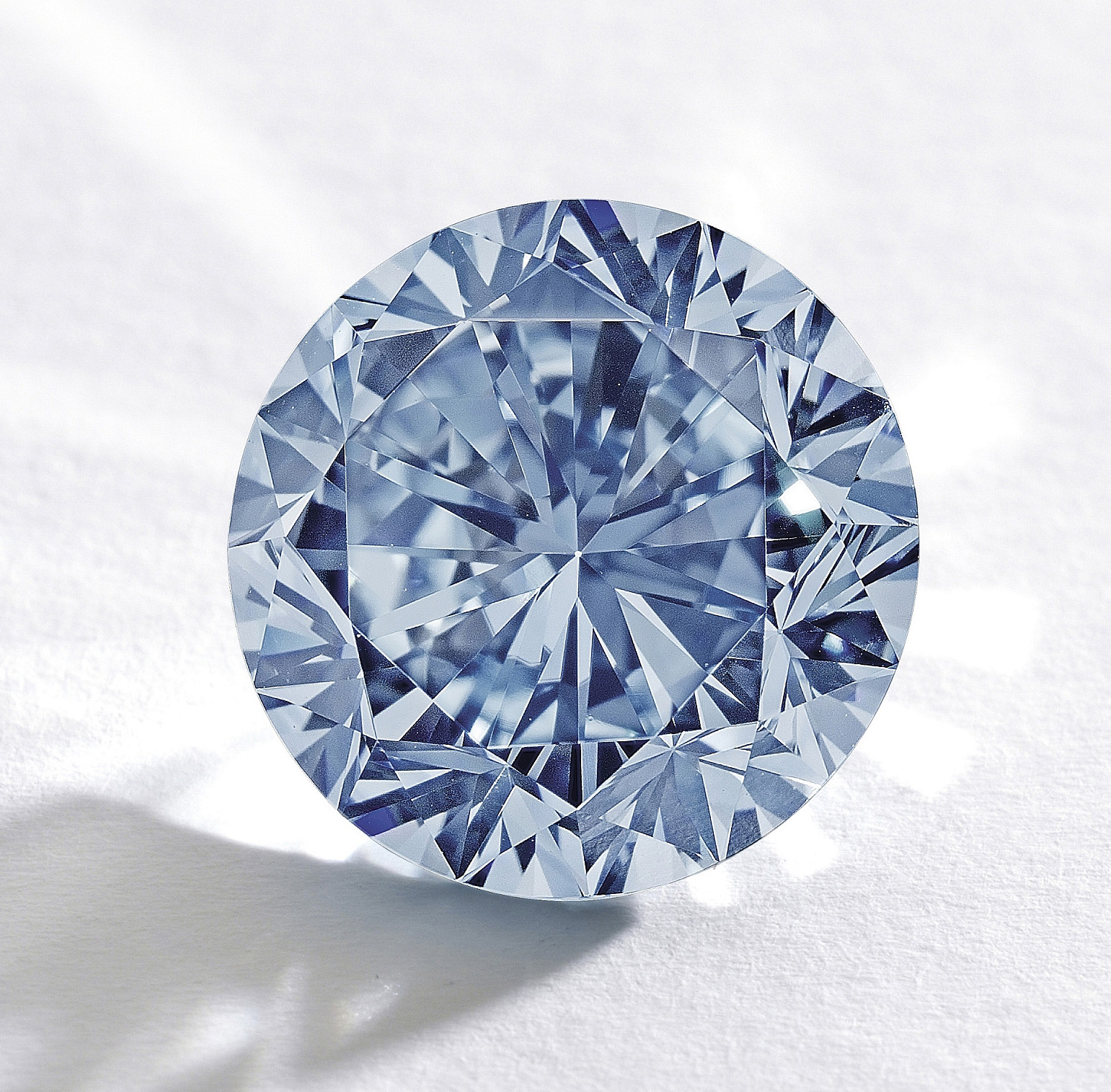 Rare blue diamond expected to fetch record price at Hong Kong auction